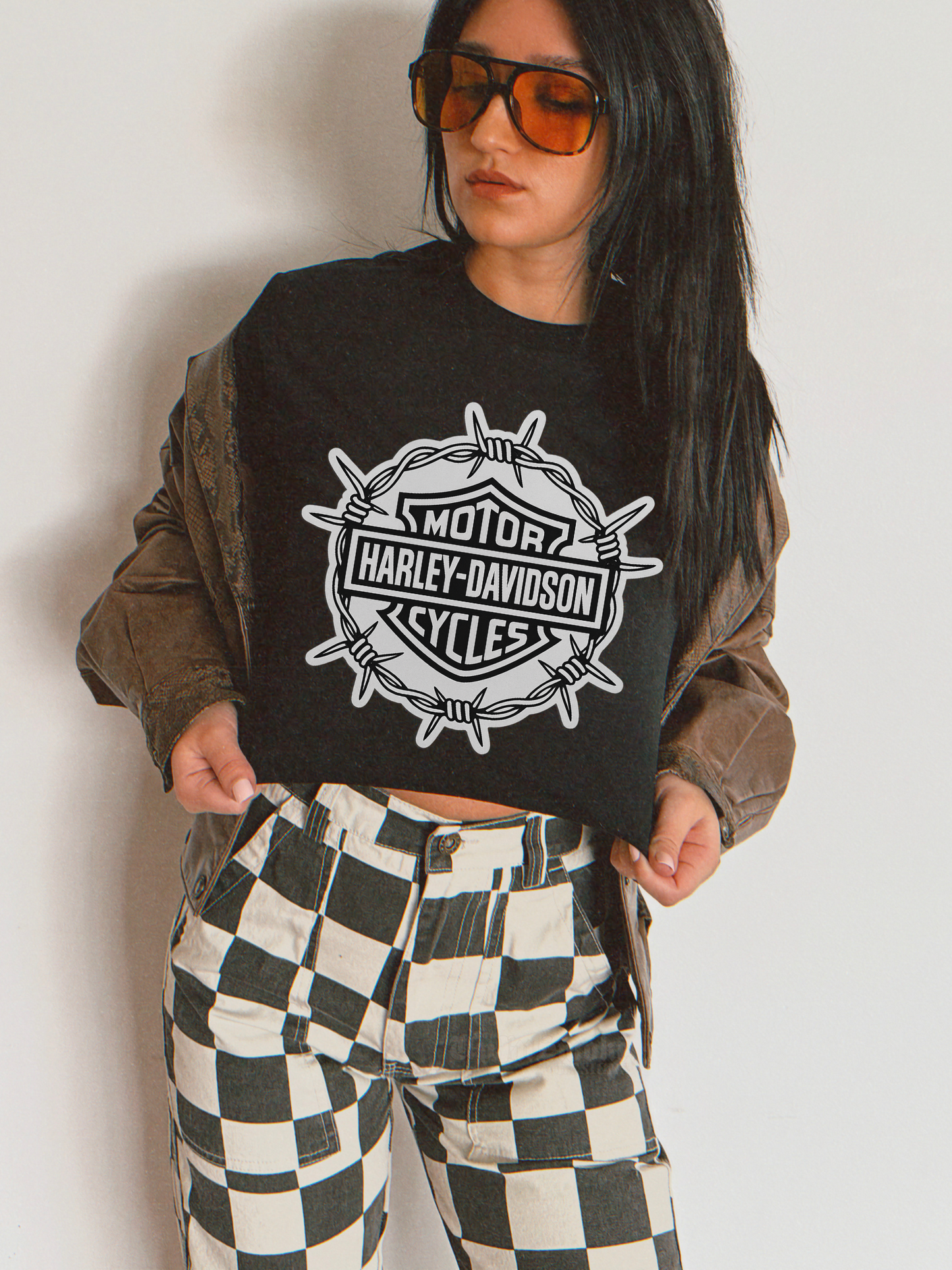 Barbwire HD tee