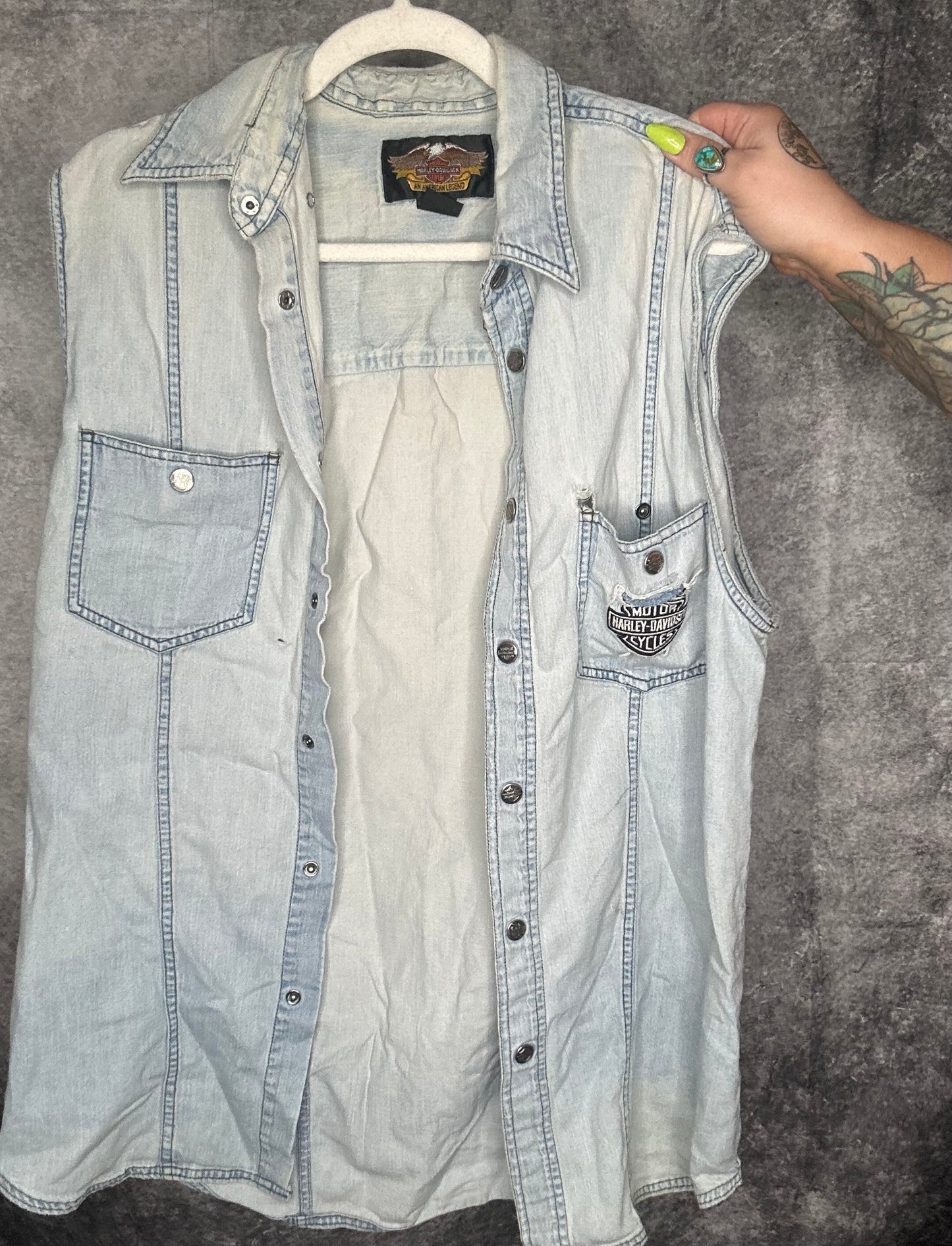 Vintage Embroidered Harley Denim Vest-size medium can fit L/XL