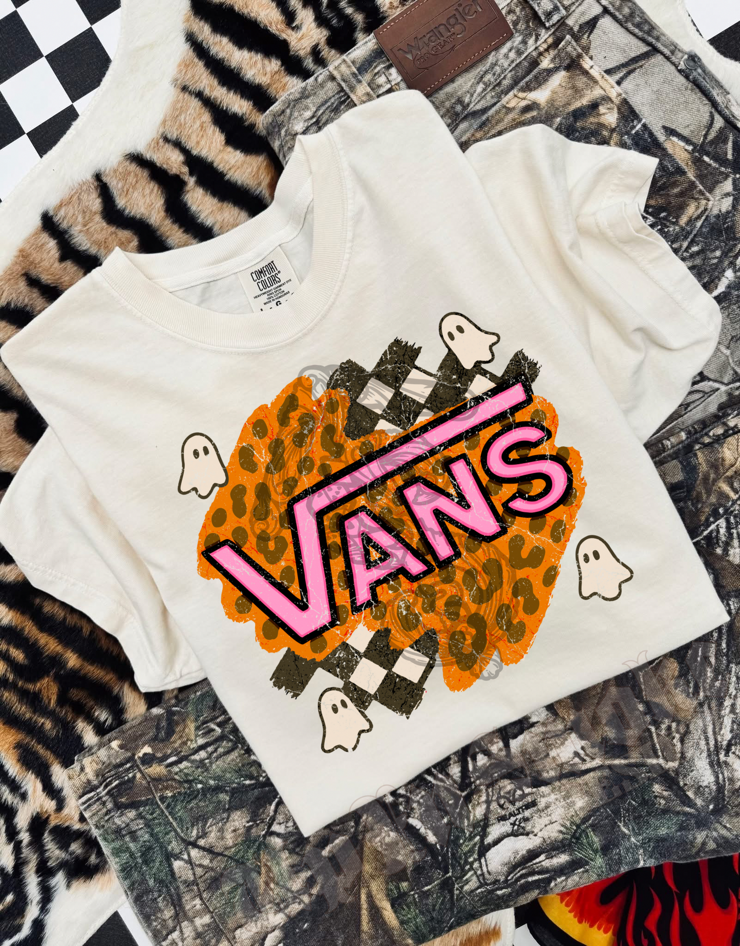 Off the wall spooky Tee
