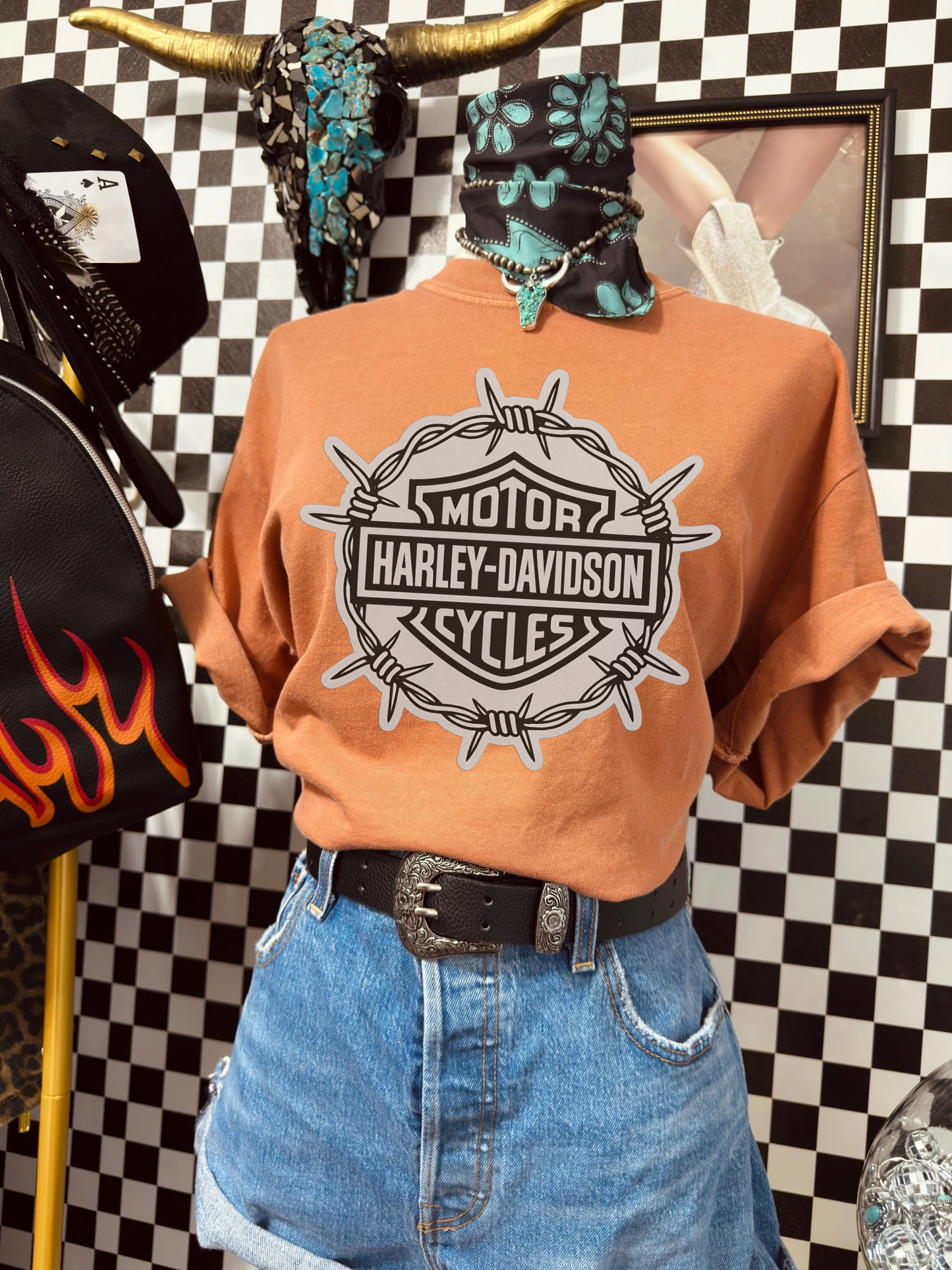 Barbwire HD tee