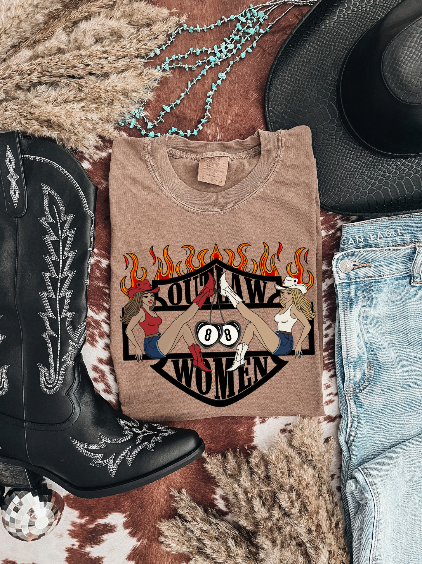 Outlaw women Tee
