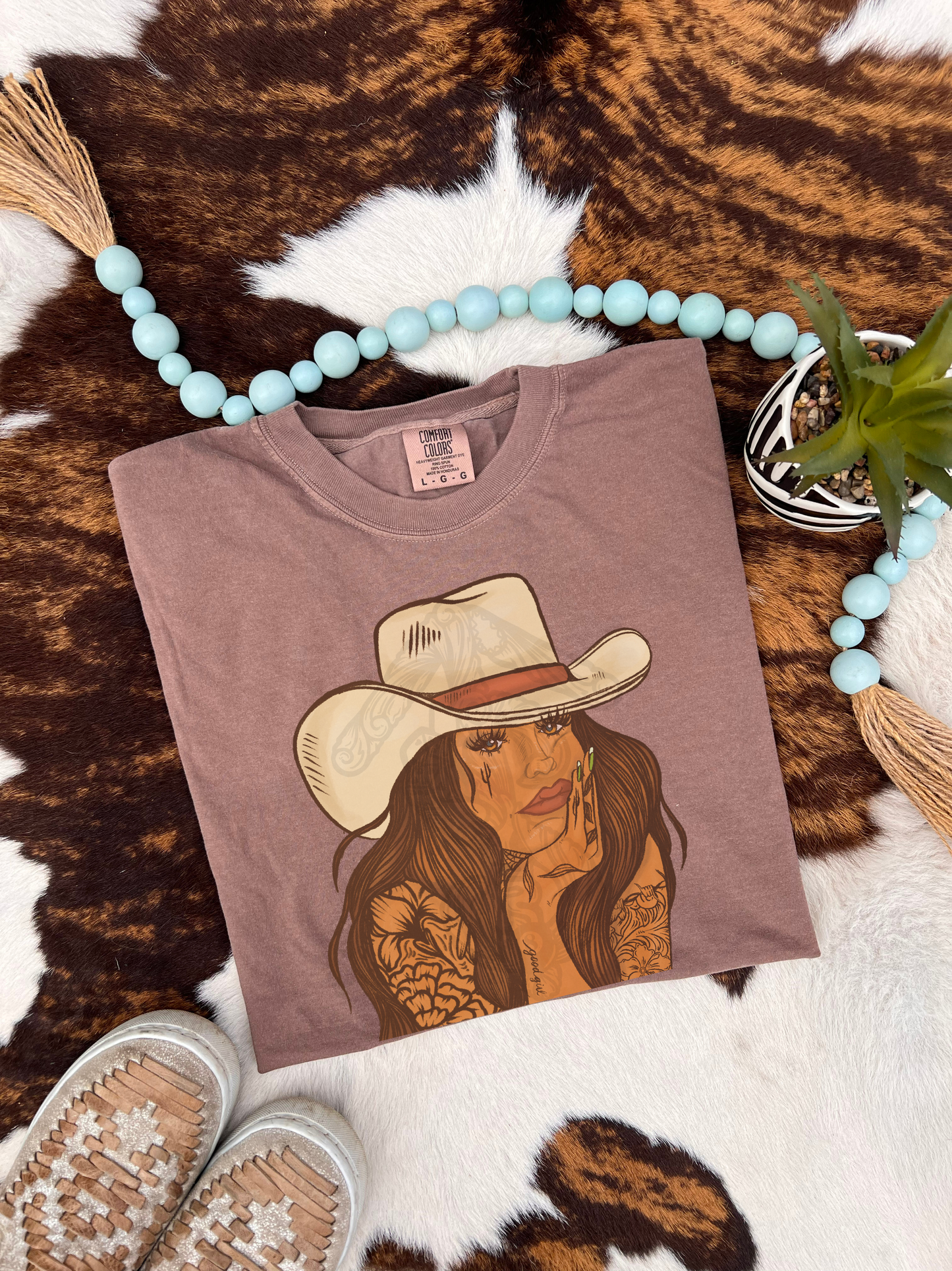 Waitin on a Cowboy Tee