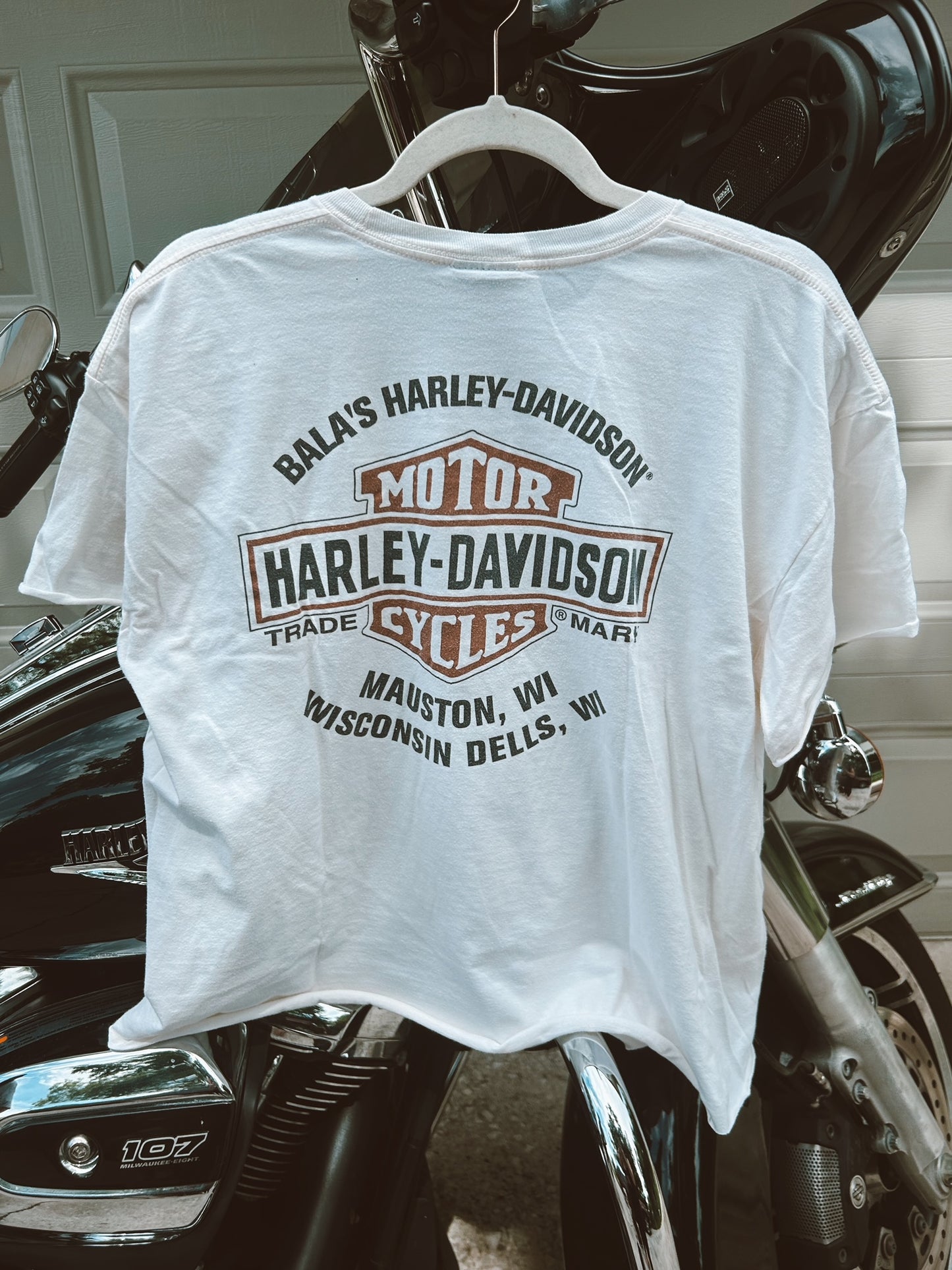 Bala's Harley Davidson Distressed Eagle Tee-size large