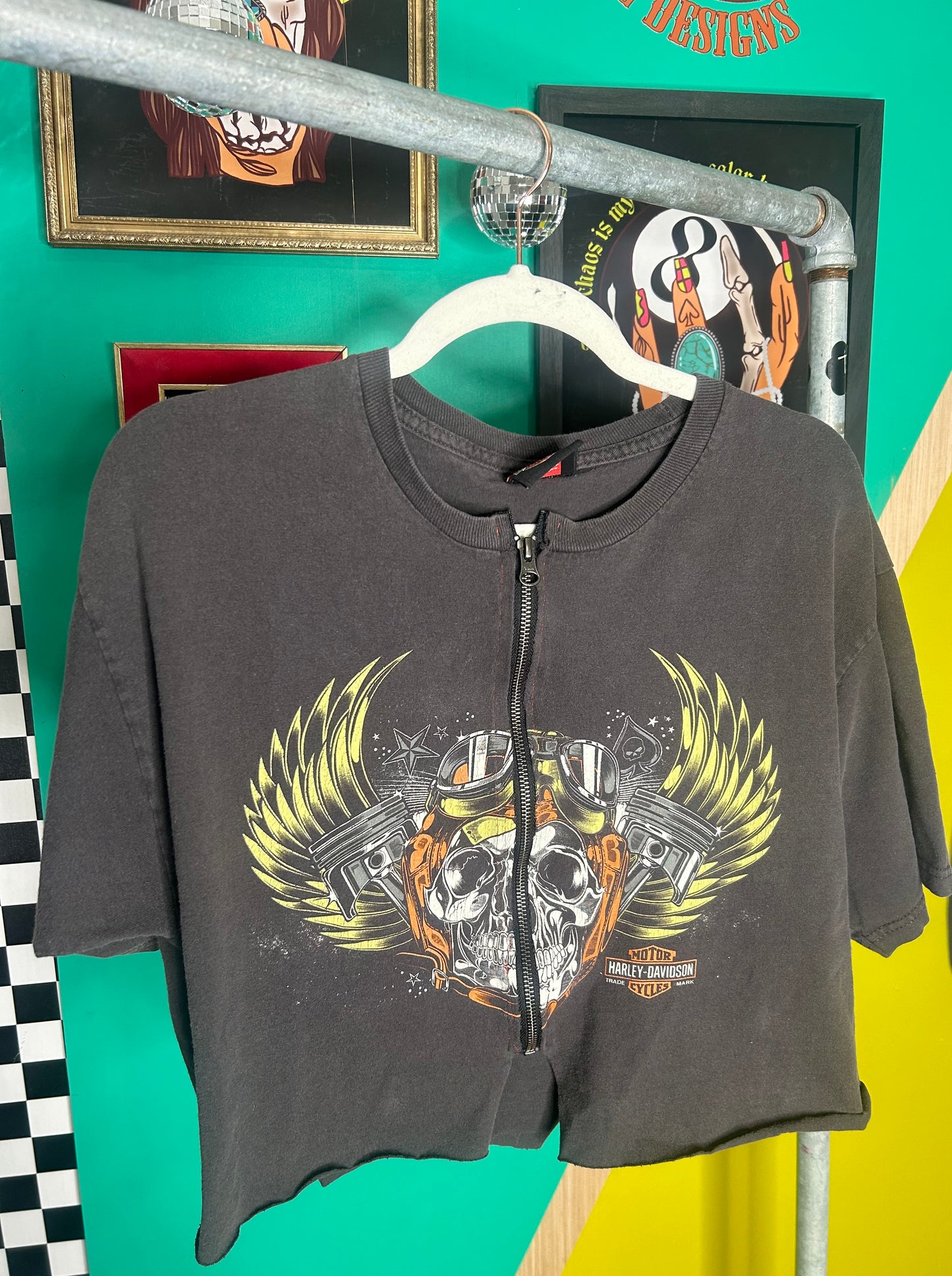 Vintage Harley cropped tee with zipper-size xl