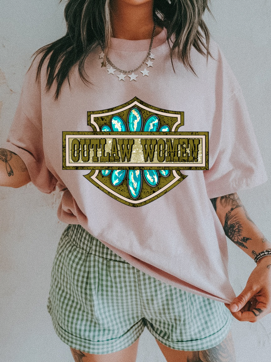 Outlaw Women Tee