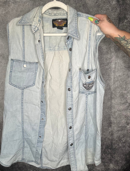 Vintage Embroidered Harley Denim Vest-size medium can fit L/XL