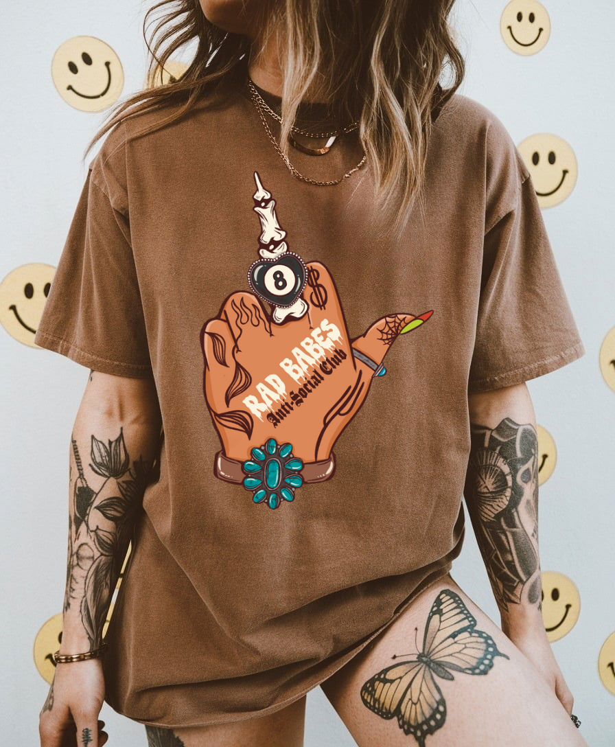 Rad babes Middle Finger tee