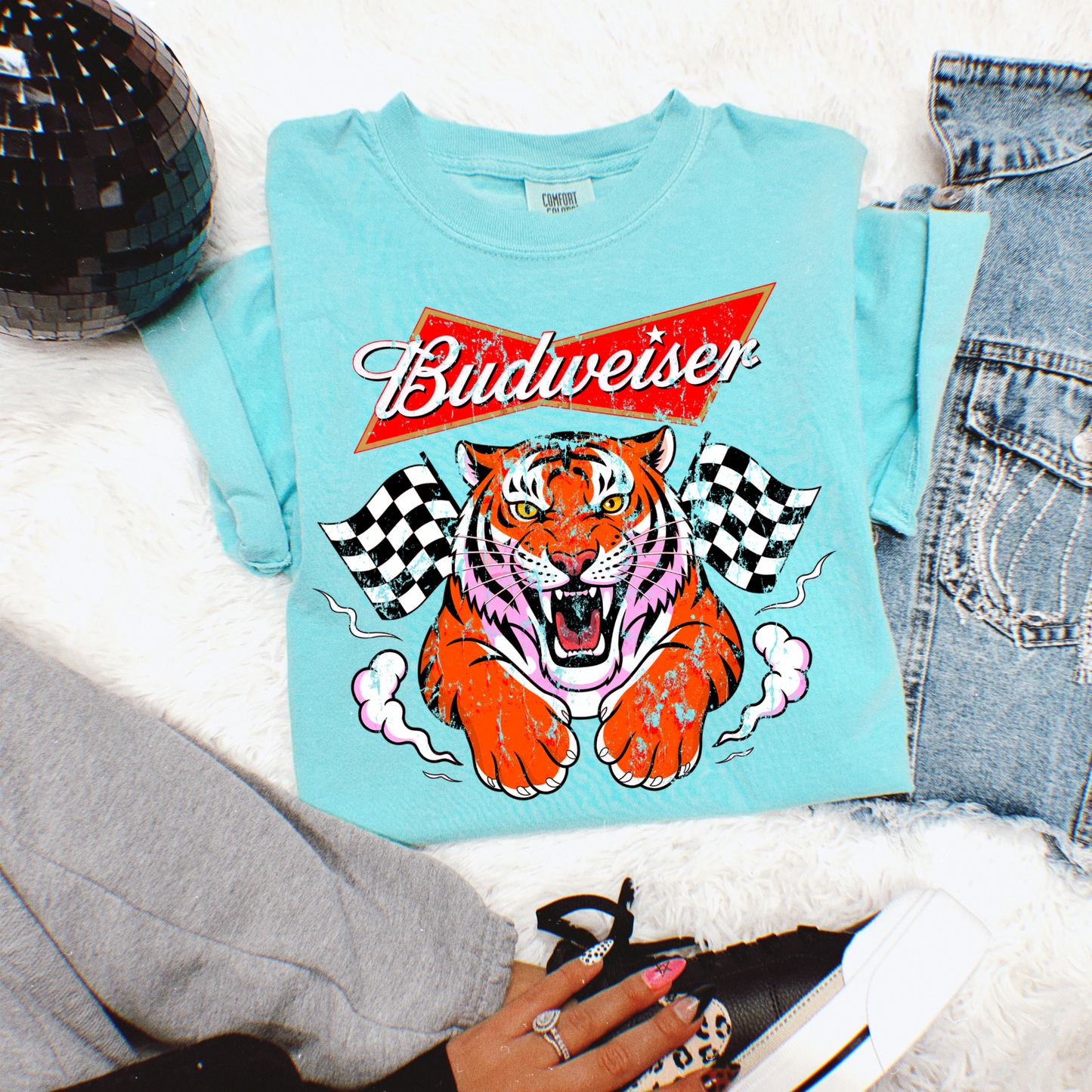 BW Tee