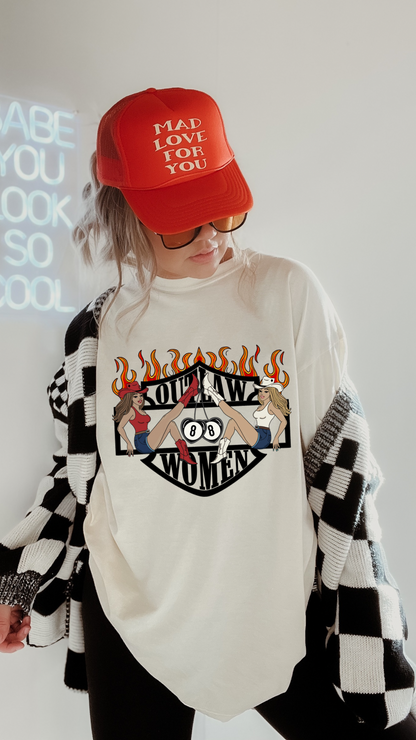 Outlaw women Tee