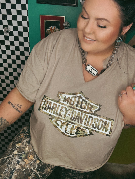 Cropped HD Camo Tee