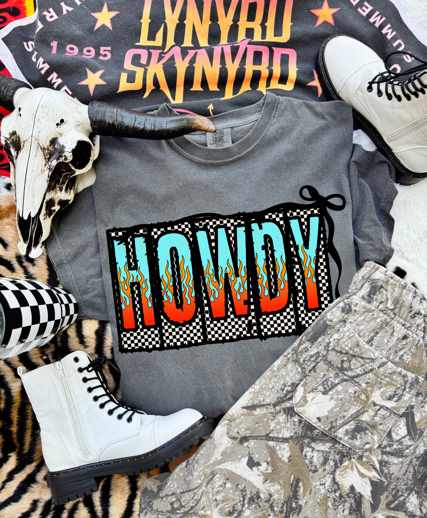 Howdy Tee