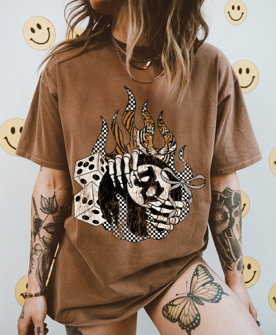 Grunge 8 ball Tee