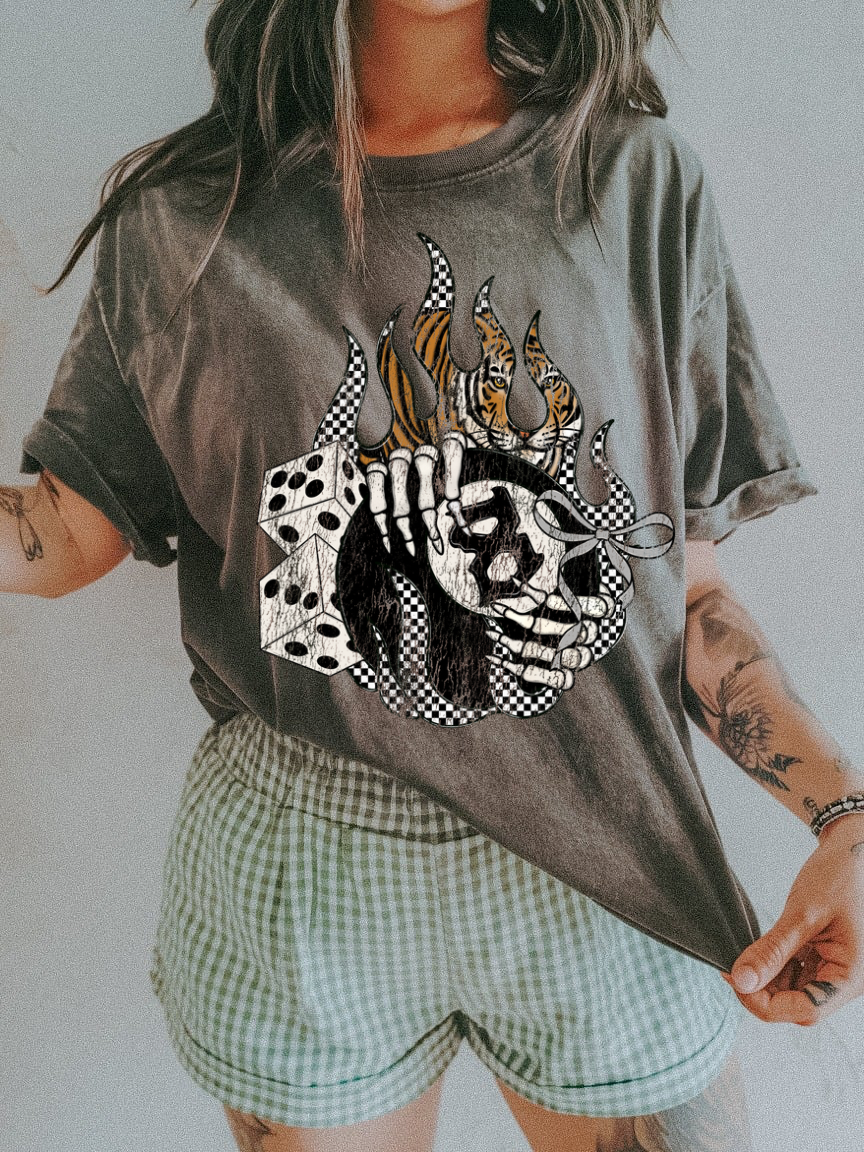 Grunge 8 ball Tee