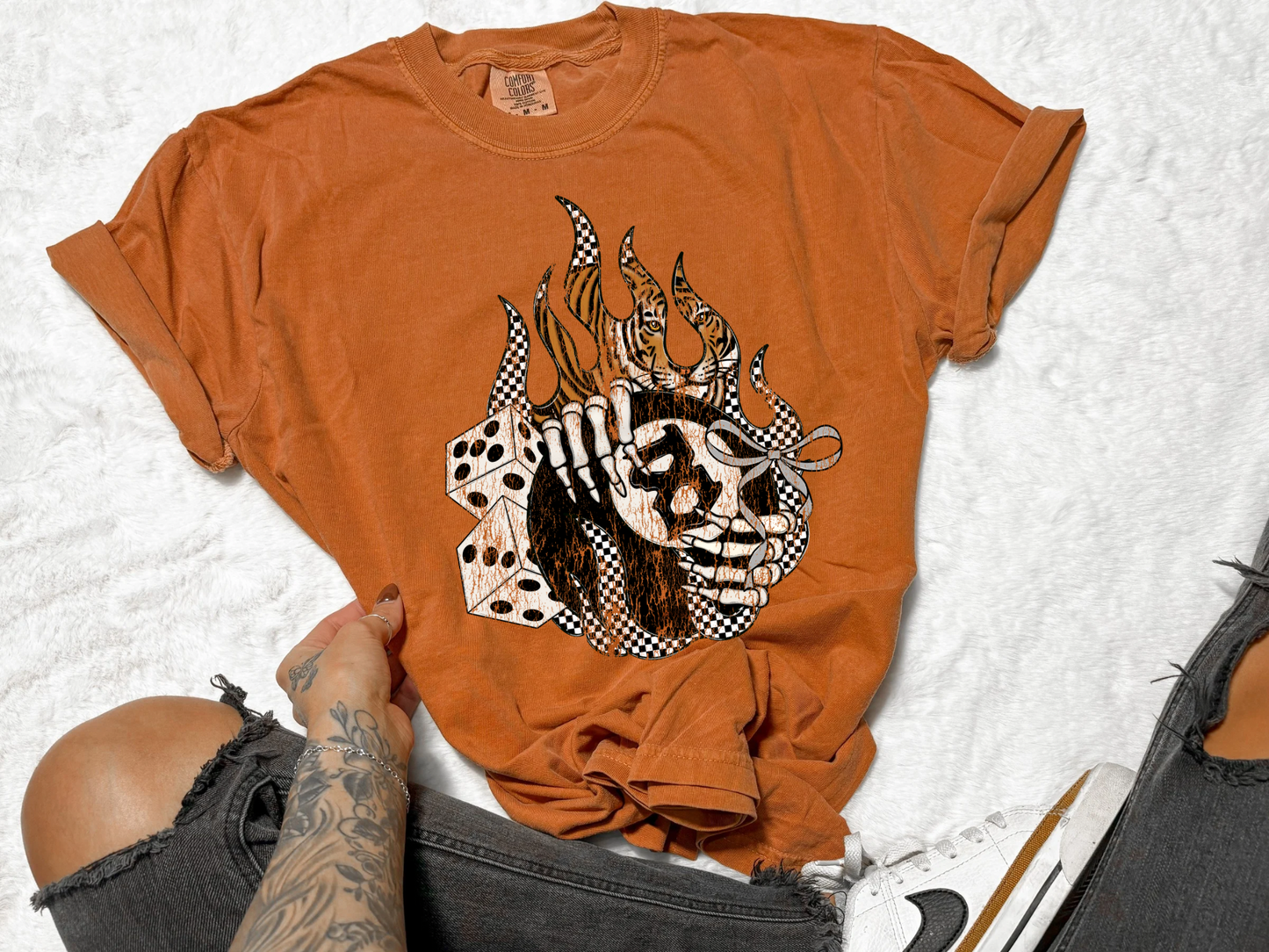 Grunge 8 ball Tee