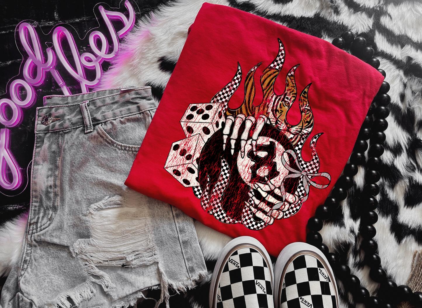 Grunge 8 ball Tee