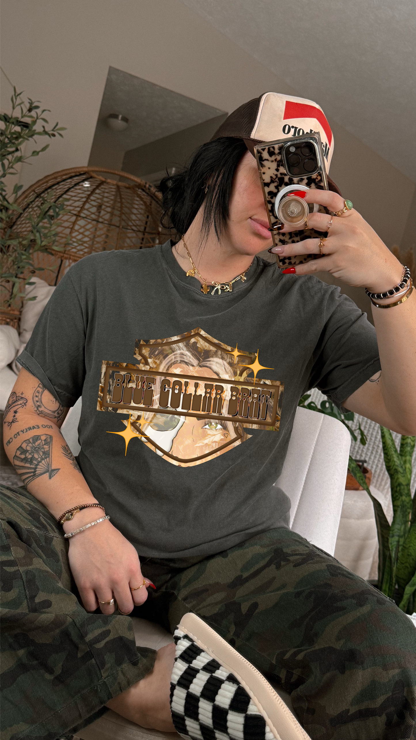 Blue collar brat tee